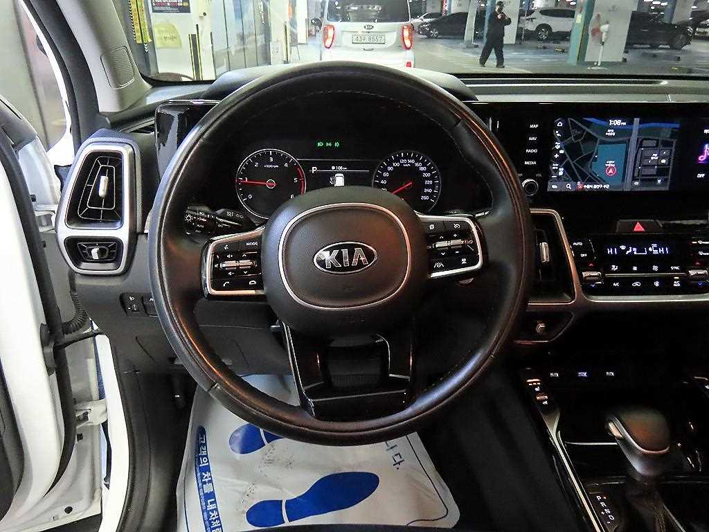 KIA Sorento - Vista 8