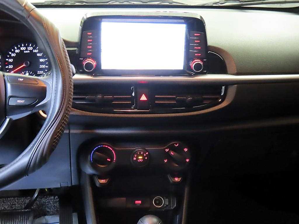 KIA Morning - Vista 11