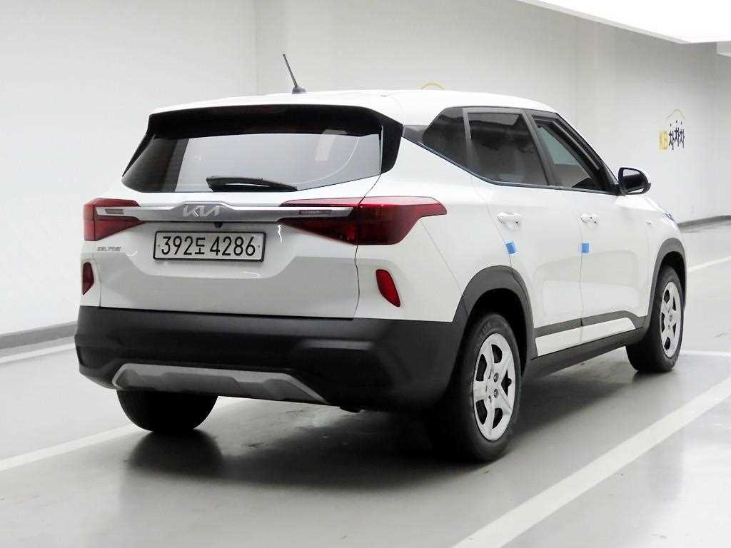 KIA Seltos - Vista 4