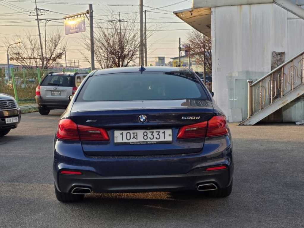 BMW 5 Series - Vista 3