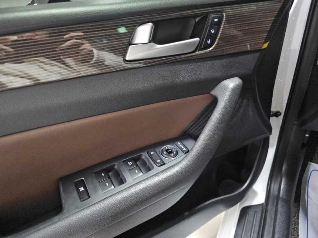 HYUNDAI Sonata 2018 Blanco - Importación desde Corea - HF Imports Iquique - Foto 16