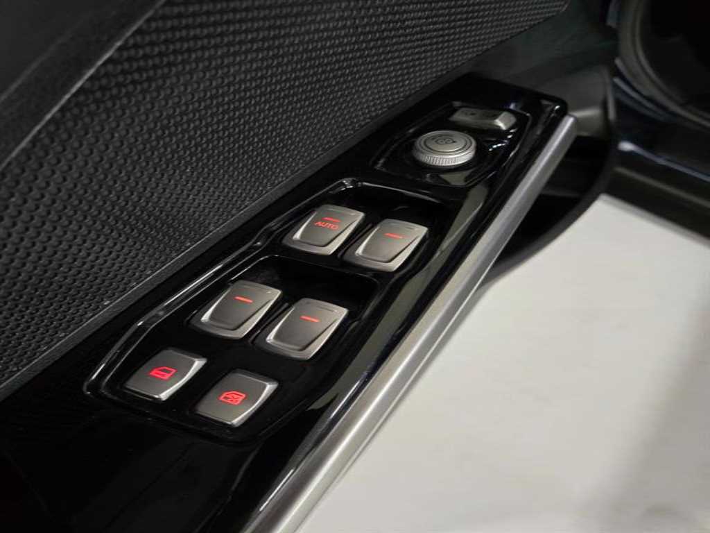 Ssangyong Tivoli 2019 Azul - Importación desde Corea - HF Imports Iquique - Foto 13