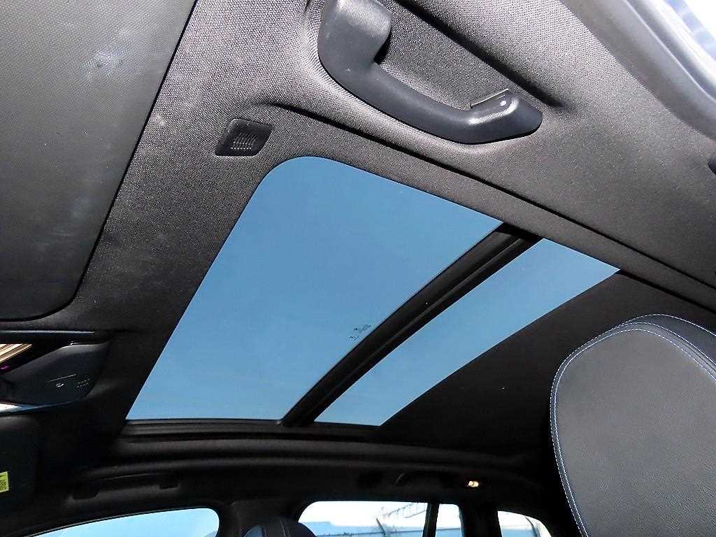 BMW iX3 2025 Negro - Importación desde Corea - HF Imports Iquique - Foto 17