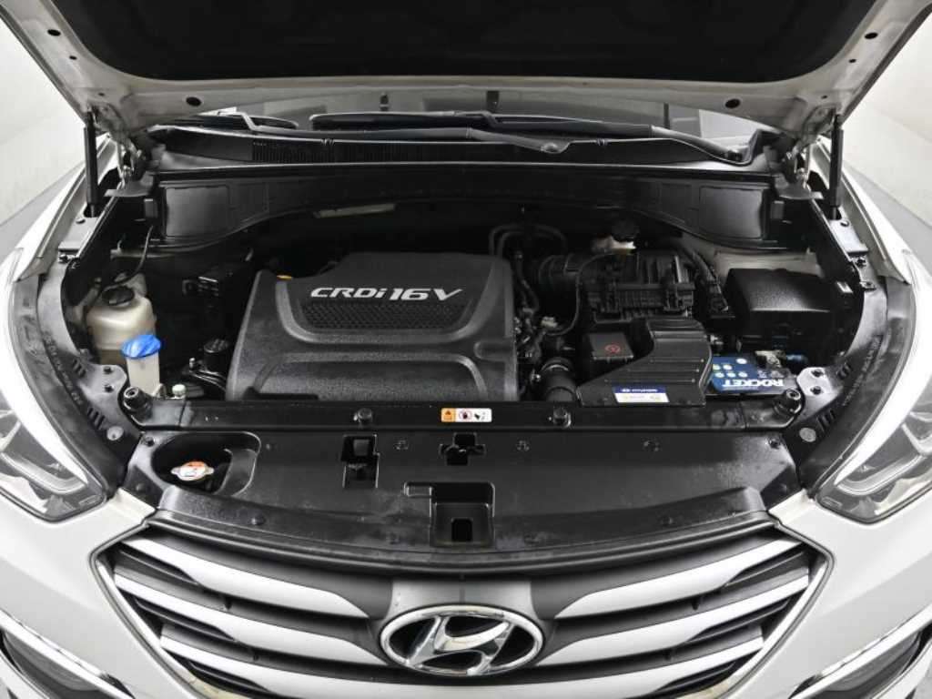 HYUNDAI Santa Fe - Vista 6