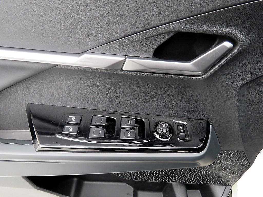 Ssangyong Torres - Vista 11