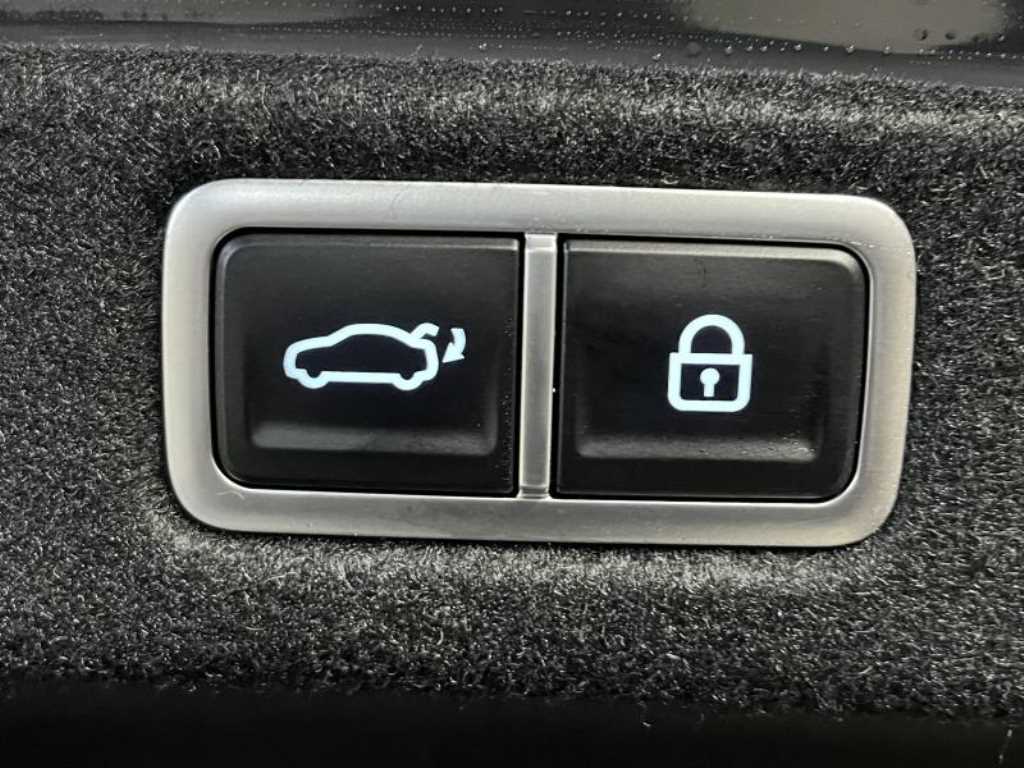 HYUNDAI Grandeur - Vista 6