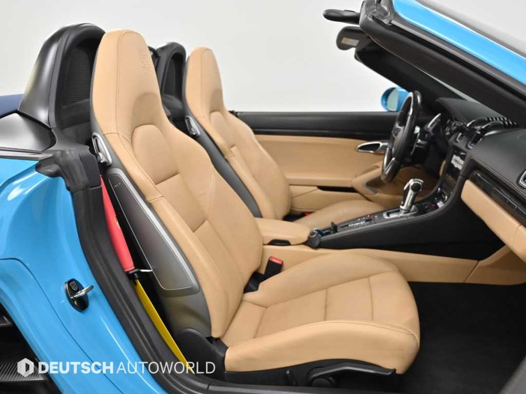 Porsche 718 - Vista 10