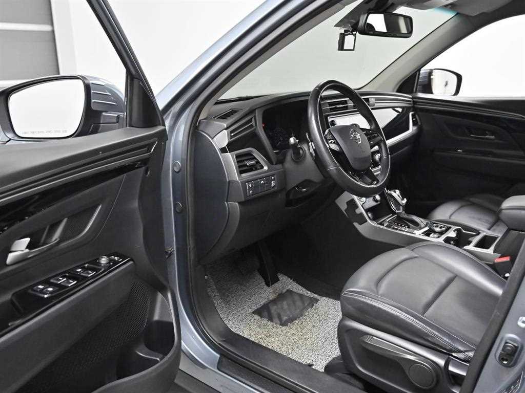 Ssangyong Korando - Vista 11