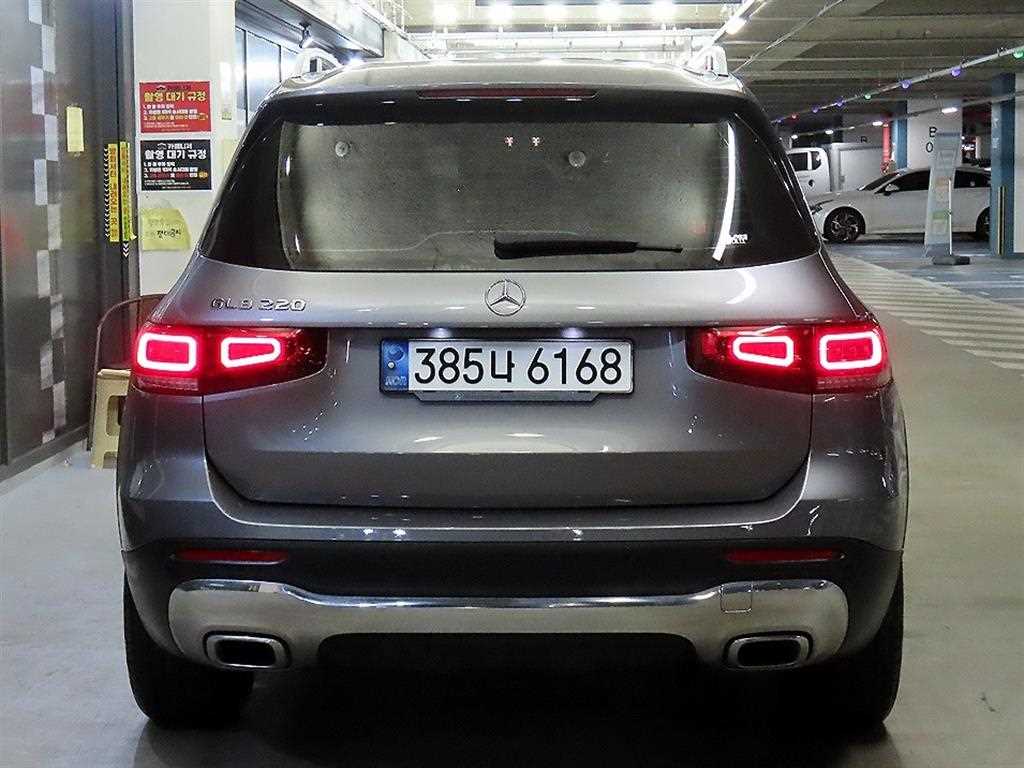 Mercedes Benz GLB Class - Vista 5