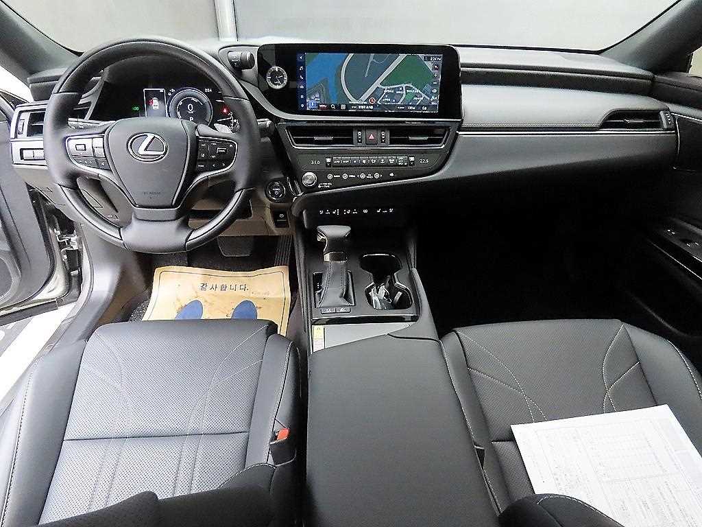 Lexus ES - Vista 7