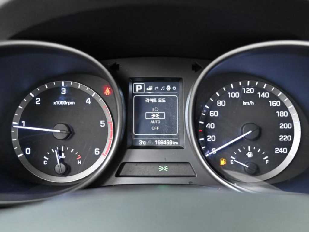 HYUNDAI Santa Fe - Vista 8