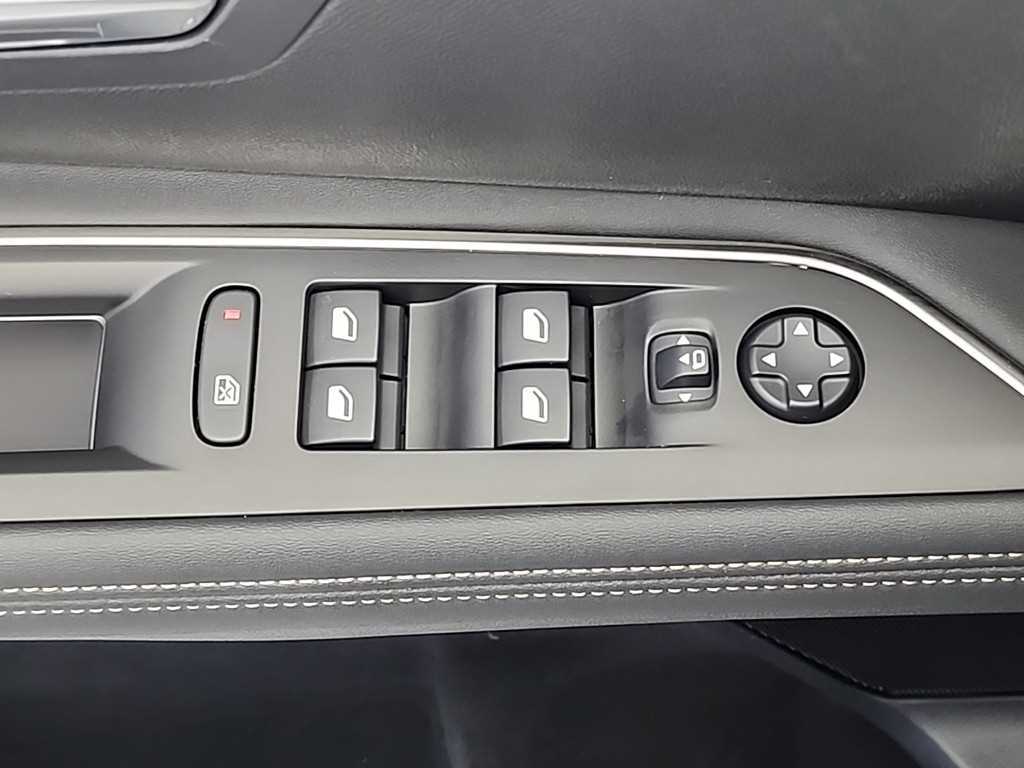 Peugeot 3008 2024 Negro - Importación desde Corea - HF Imports Iquique - Foto 18