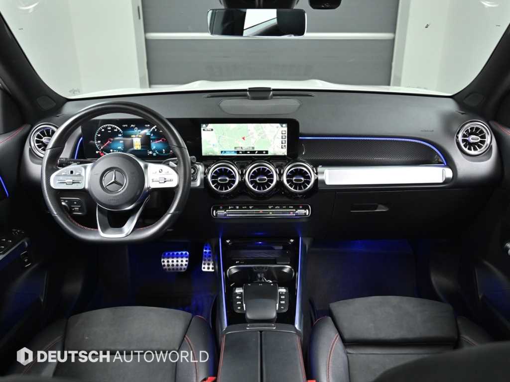 Mercedes Benz GLB Class - Vista 8