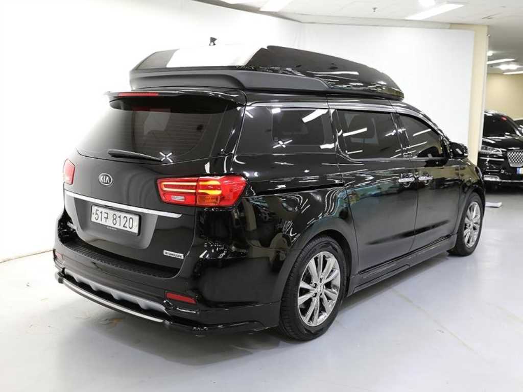KIA Carnival - Vista 4