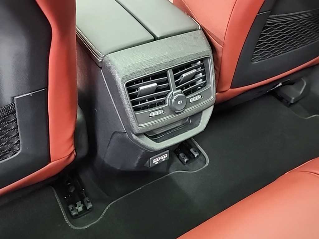 Peugeot 3008 2024 Negro - Importación desde Corea - HF Imports Iquique - Foto 13