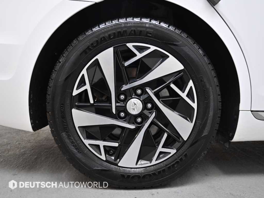 HYUNDAI Grandeur - Vista 5