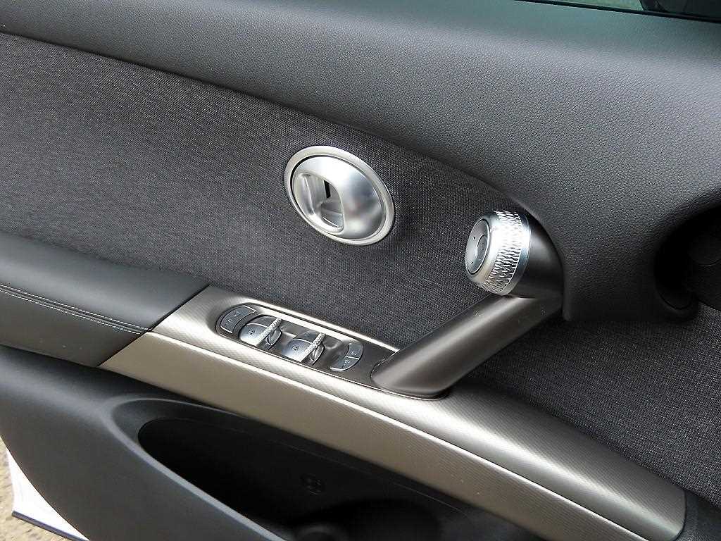 Genesis GV60 - Vista 11