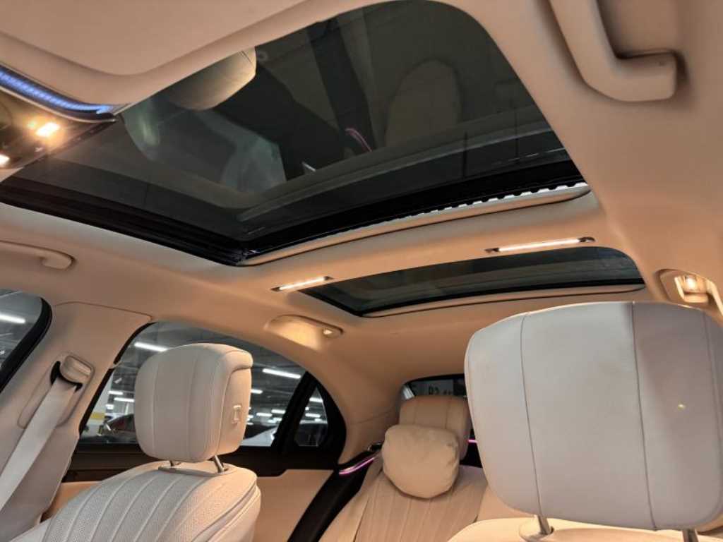 Mercedes Benz S Class - Vista 10