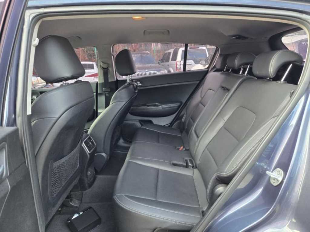 KIA Sportage - Vista 5