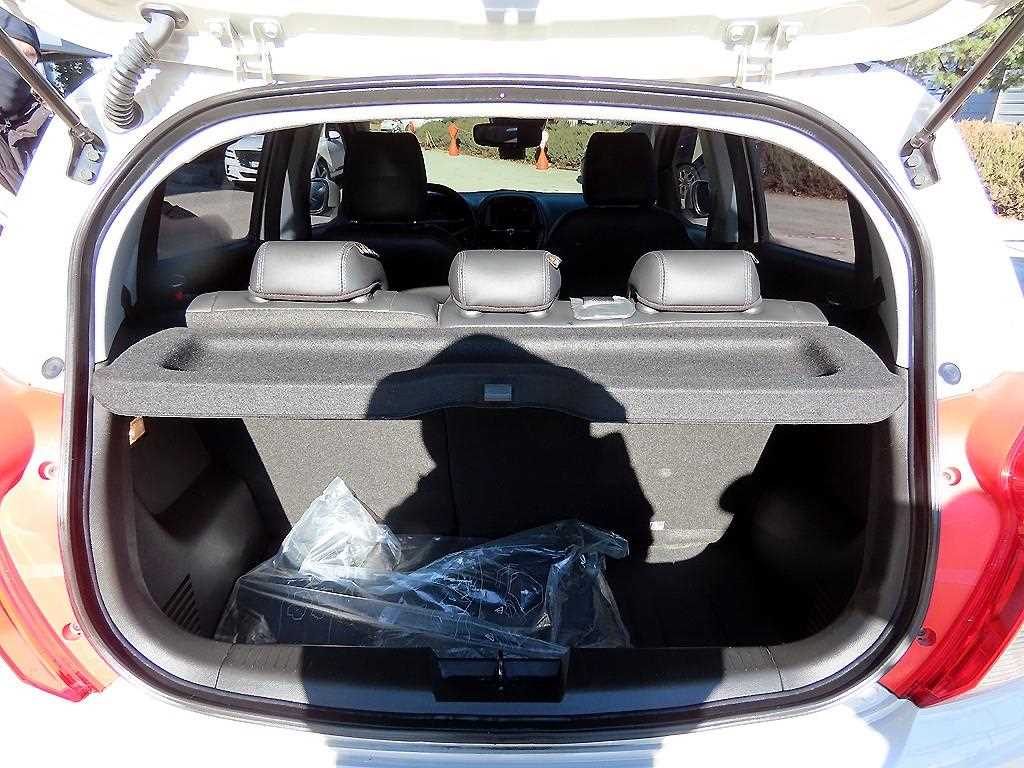 Chevrolet Spark 2021 the color of pearl - Importación desde Corea - HF Imports Iquique - Foto 18