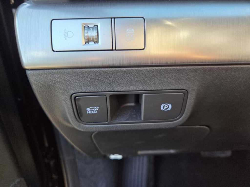 HYUNDAI Kona - Vista 10