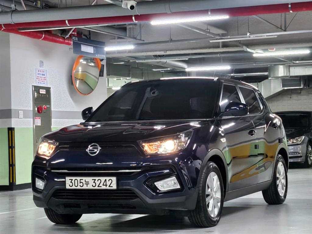 Ssangyong Tivoli 2019 Azul - Importación desde Corea - HF Imports Iquique - Foto 1