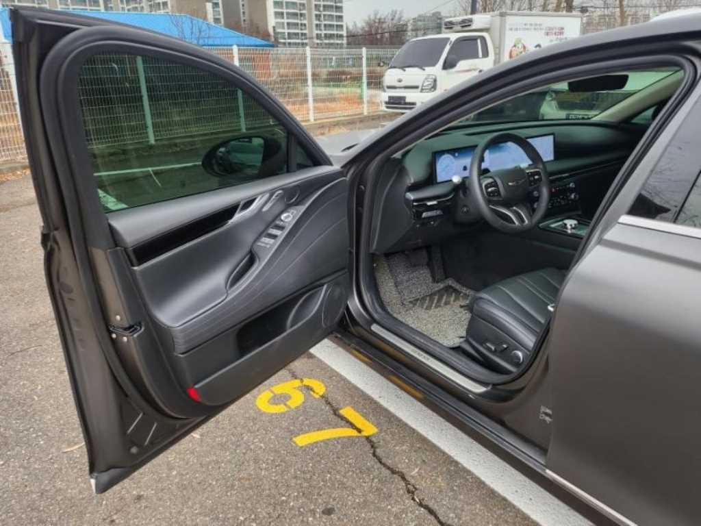 Genesis G80 - Vista 7