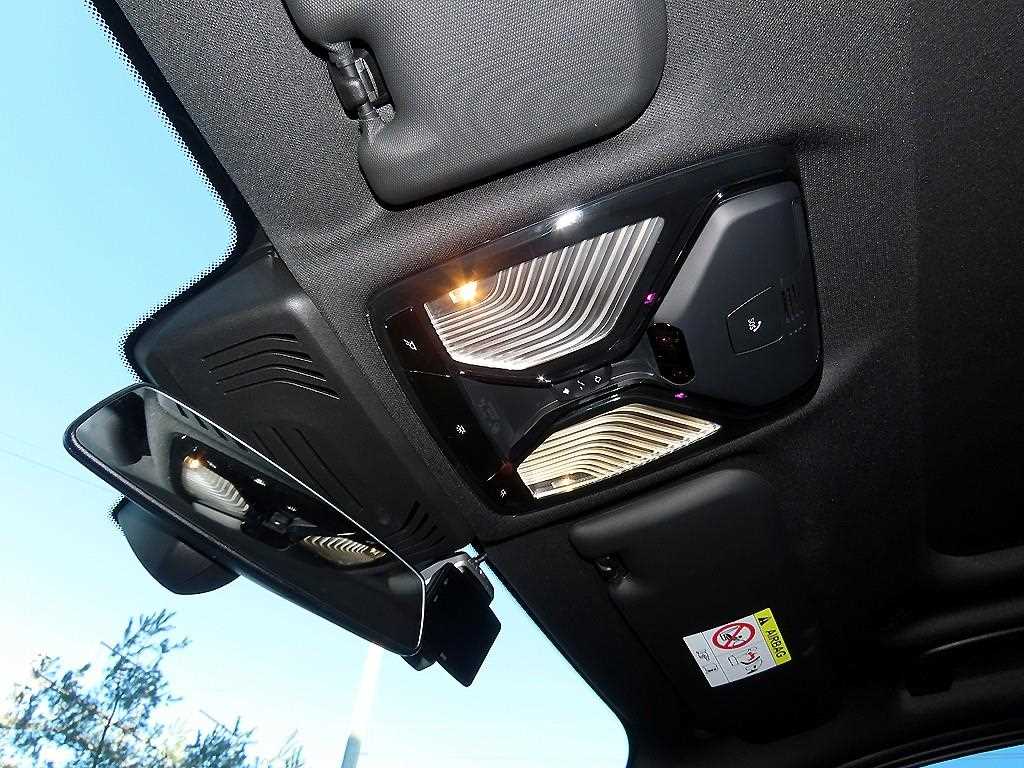 BMW iX3 2025 Negro - Importación desde Corea - HF Imports Iquique - Foto 16