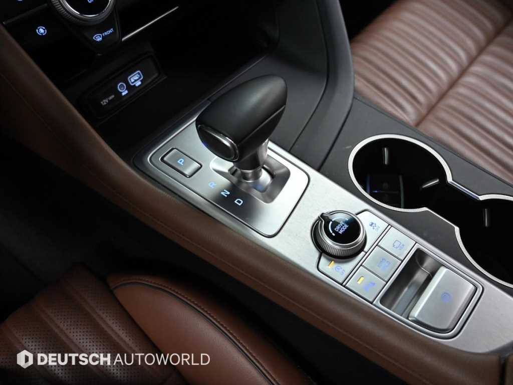 Genesis G70 - Vista 9