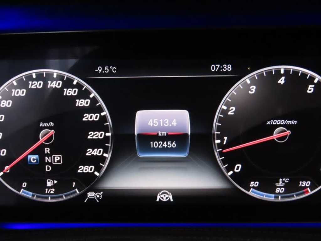 Mercedes Benz S Class - Vista 10