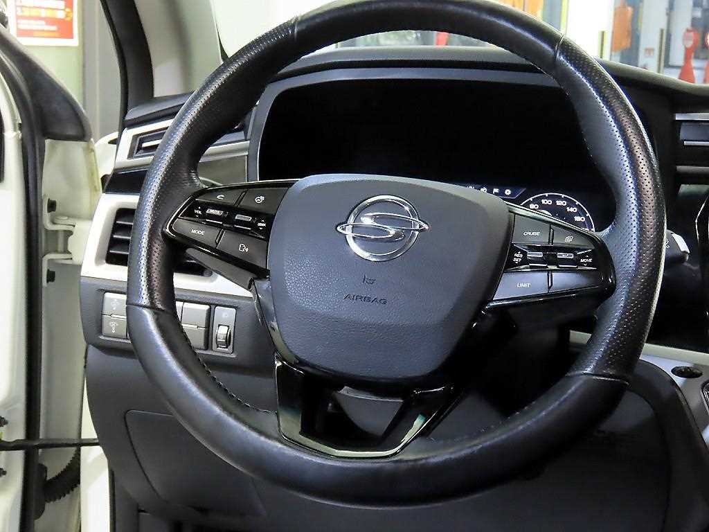 Ssangyong Korando - Vista 8
