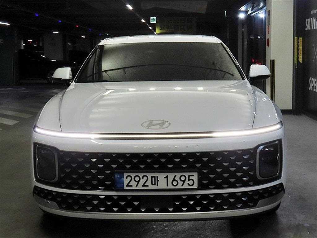 HYUNDAI Grandeur - Vista 2