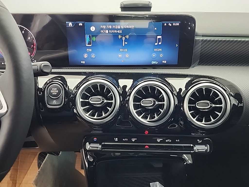 Mercedes Benz A Class - Vista 10