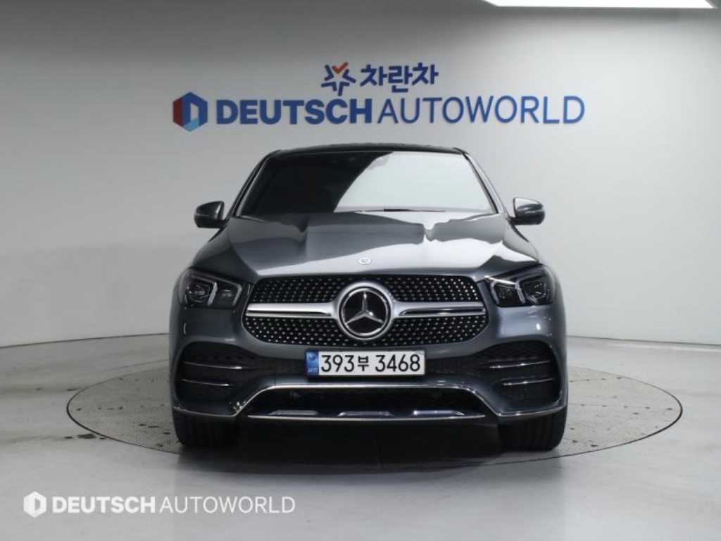 Mercedes Benz GLE Class - Vista 3