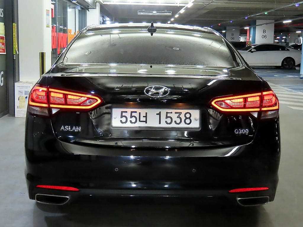 HYUNDAI Aslan - Vista 5