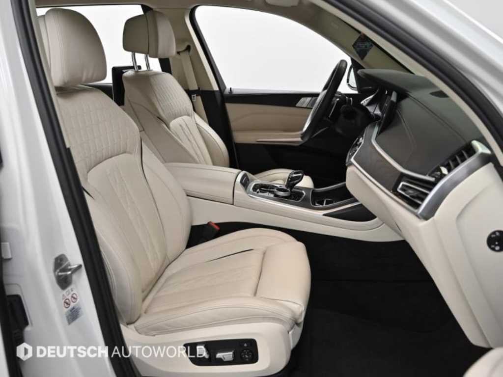 BMW X7 - Vista 10