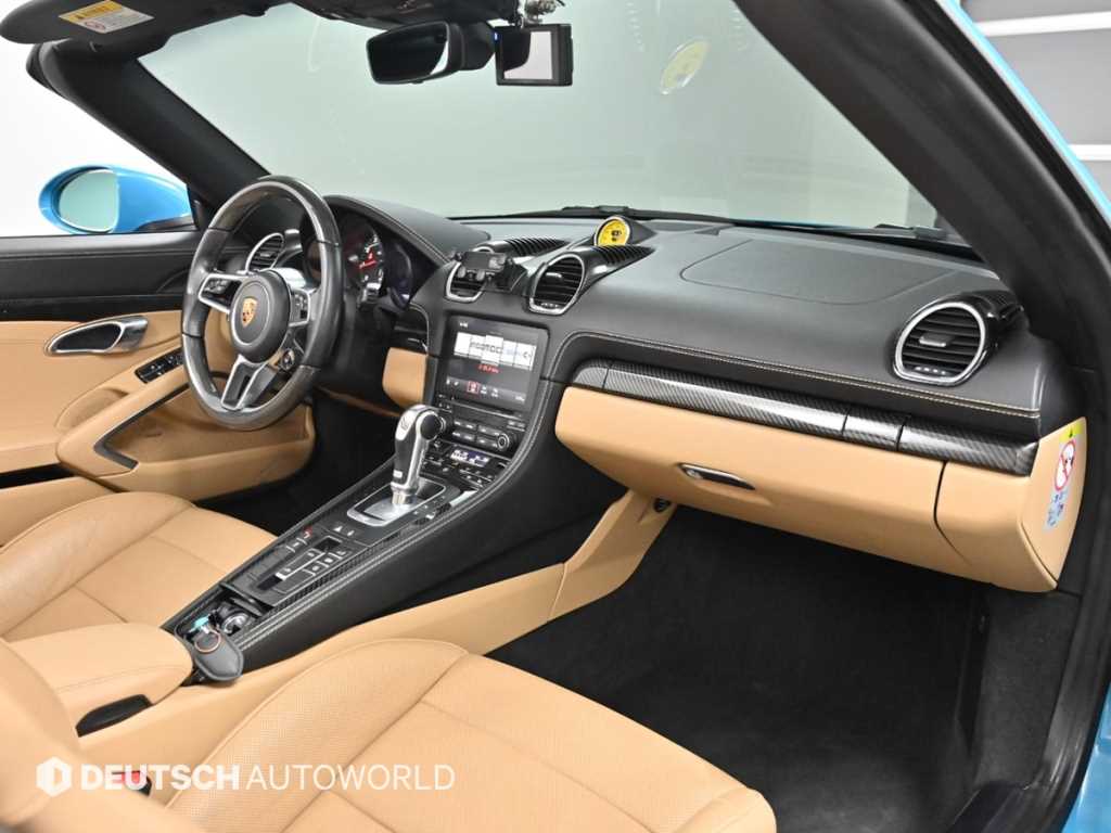 Porsche 718 - Vista 7