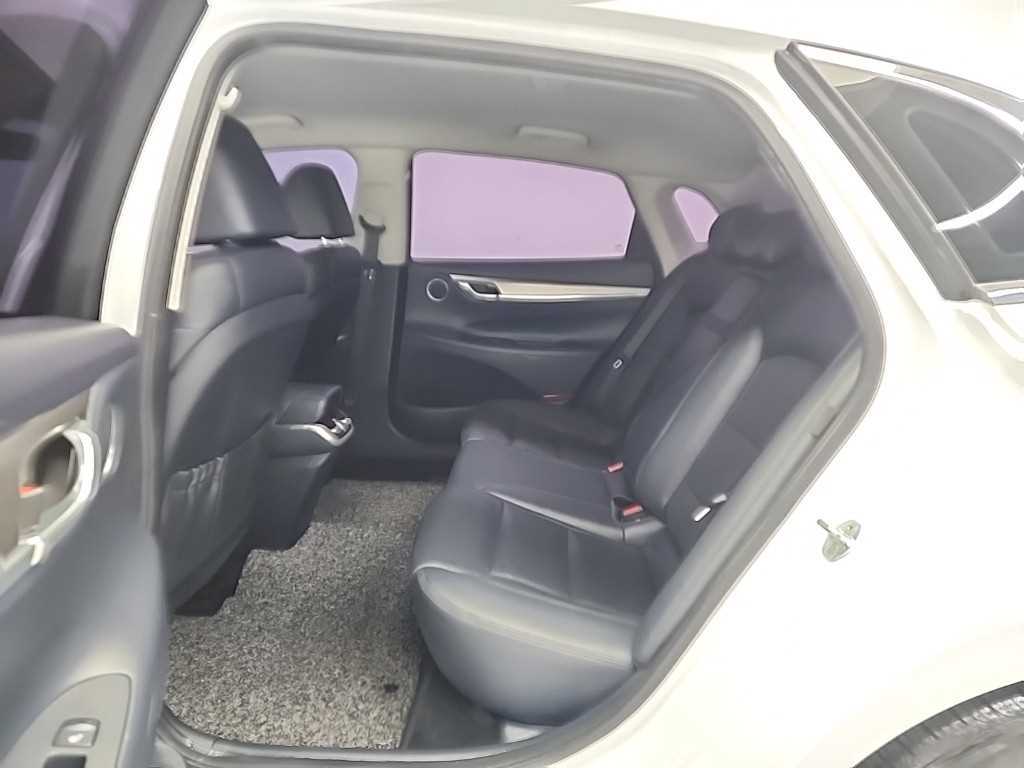 HYUNDAI Grandeur - Vista 12