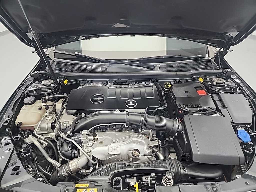 Mercedes Benz CLA Class - Vista 5