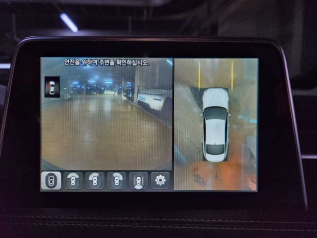 Genesis G70 - Vista 8