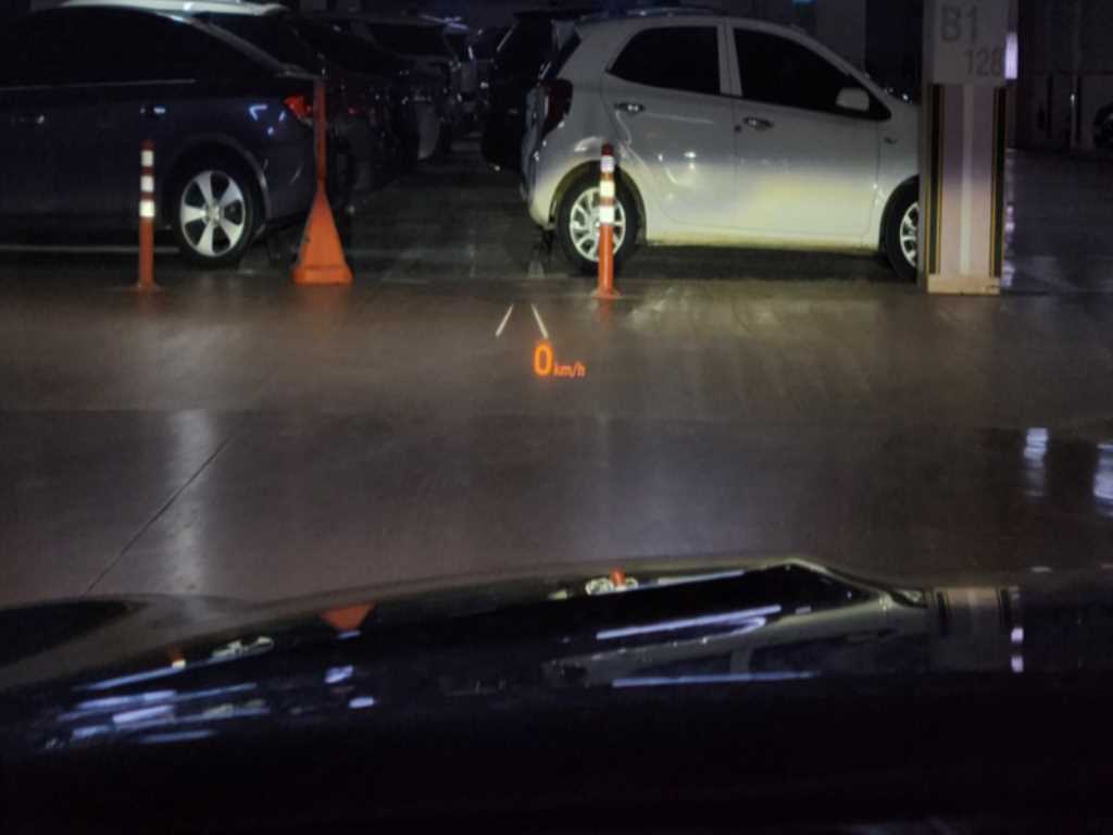 Genesis G70 - Vista 6