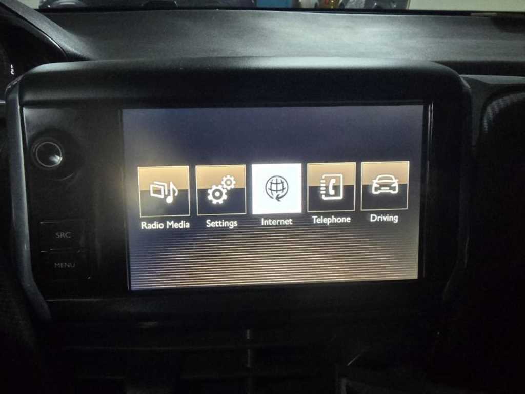 Peugeot 2008 - Vista 8