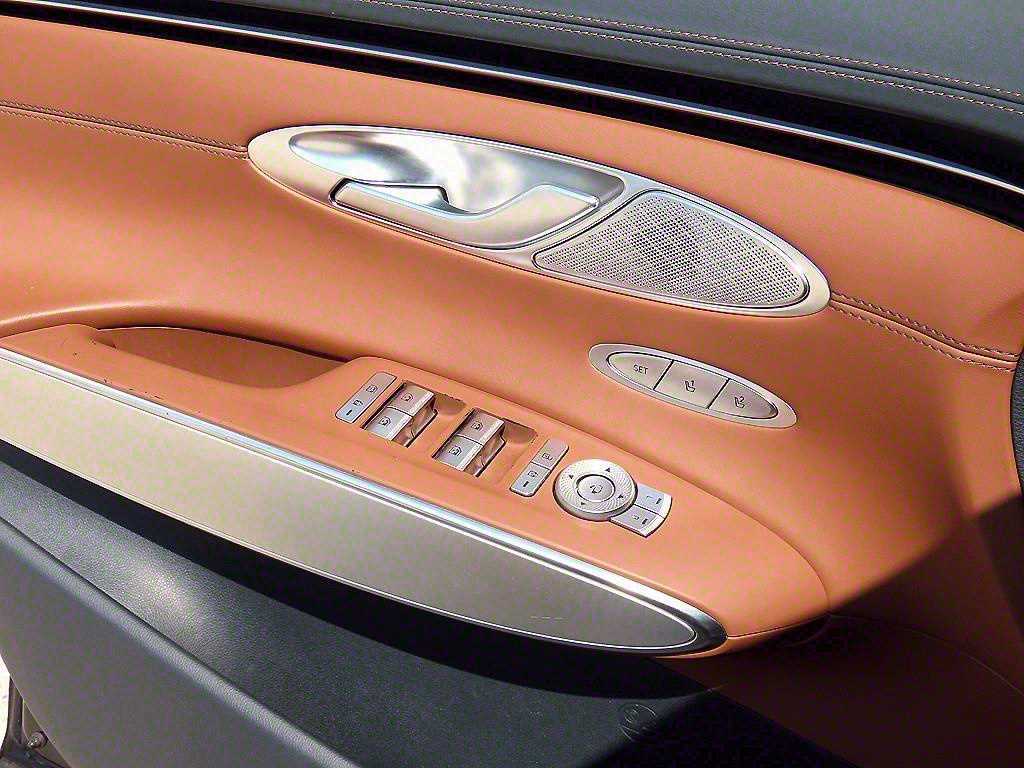 Genesis GV70 - Vista 12