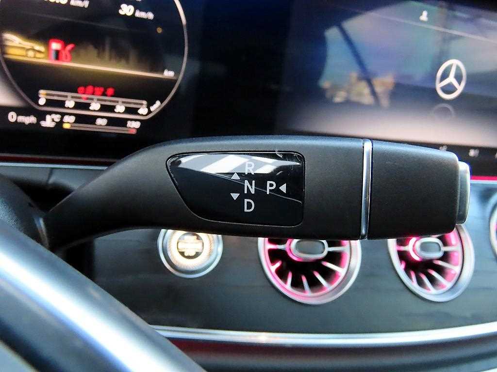 Mercedes Benz E class - Vista 11