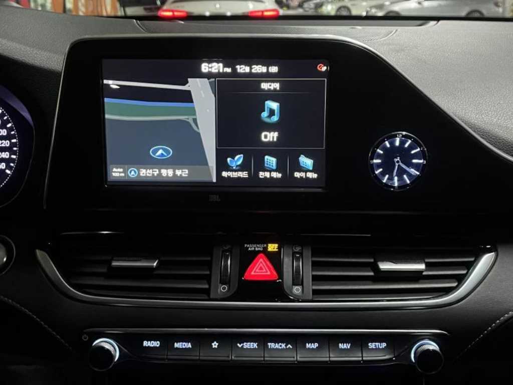 HYUNDAI Grandeur - Vista 7