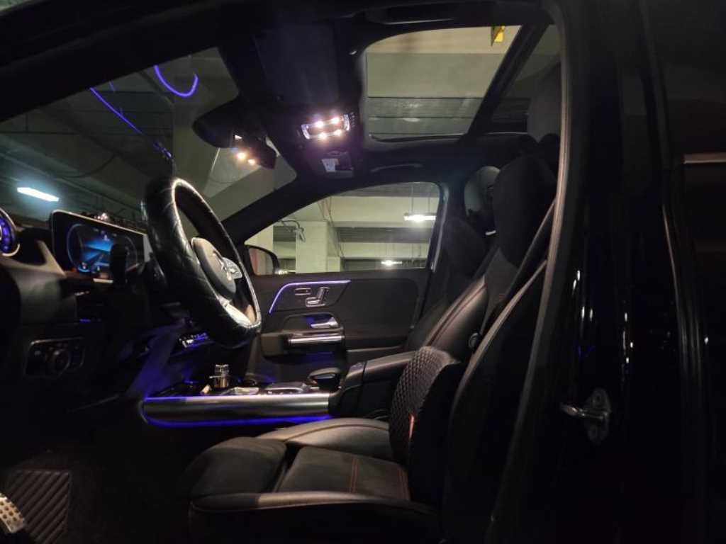 Mercedes Benz GLA Class - Vista 9