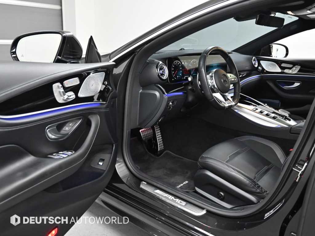 Mercedes Benz AMG GT - Vista 11