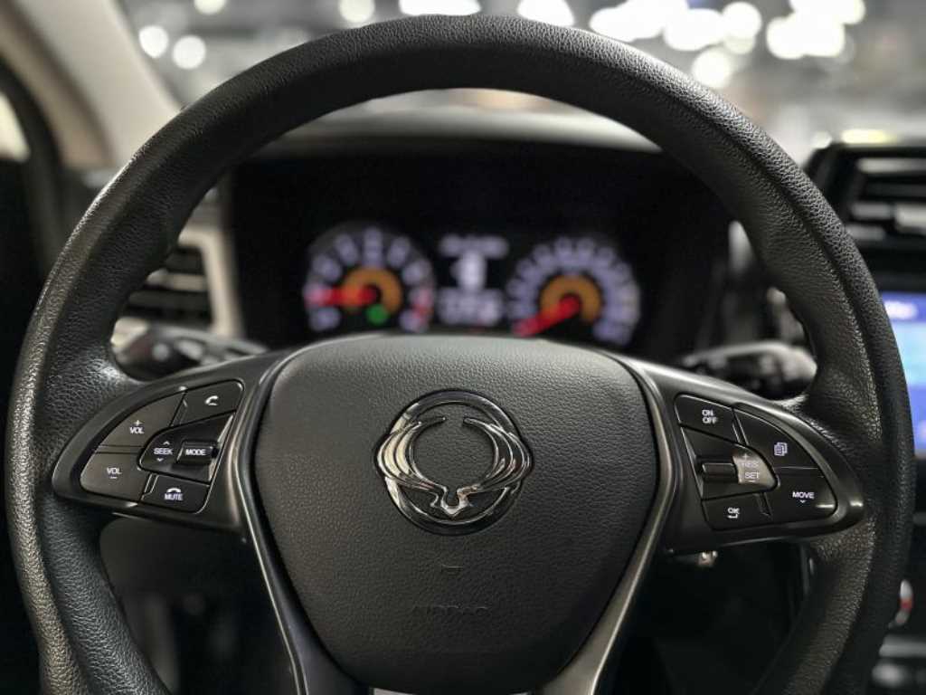 Ssangyong Tivoli - Vista 7