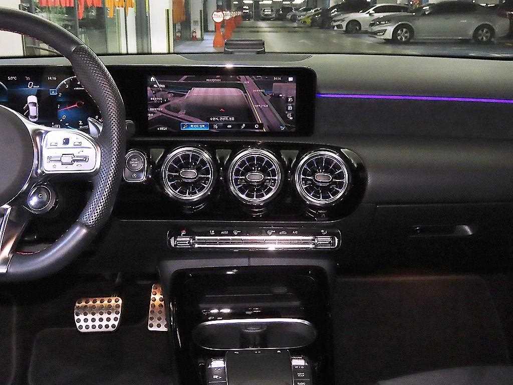 Mercedes Benz A Class - Vista 11