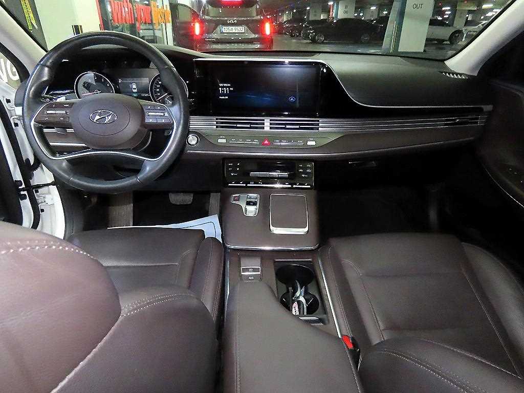 HYUNDAI Grandeur - Vista 10